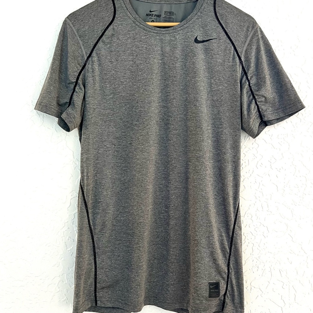 Nike Pro Dri Fit Men's Running T Shirt Med Black Trim Athletic